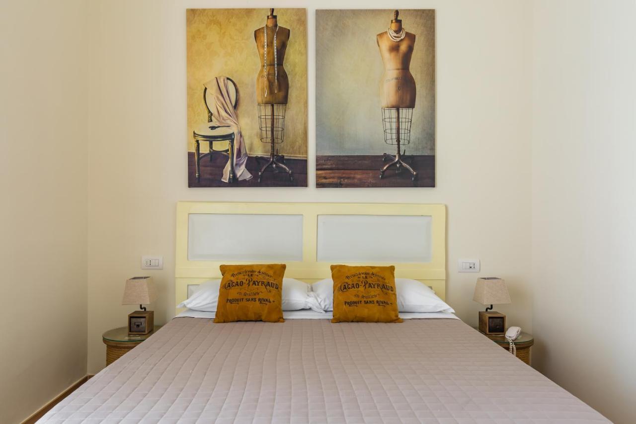 La Gatta Cenerentola Rooms Napels Buitenkant foto